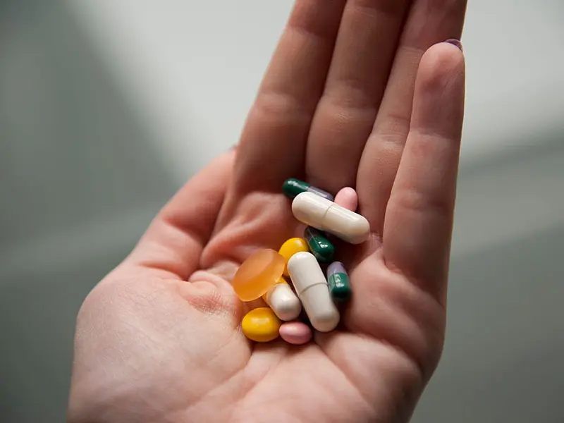Divisão incorreta de medicamentos pode alterar a absorção do princípio ativo no organismo