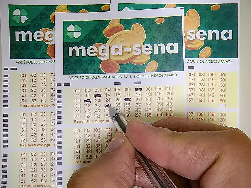 Mega-Sena acumula e sorteia prêmio de R$ 50 milhões nesta quinta-feira