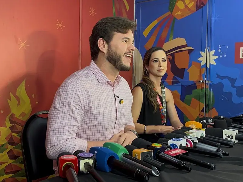 Prefeito Bruno Cunha Lima apresenta números recordes de público e aprovação na coletiva de encerramento do São João 2026