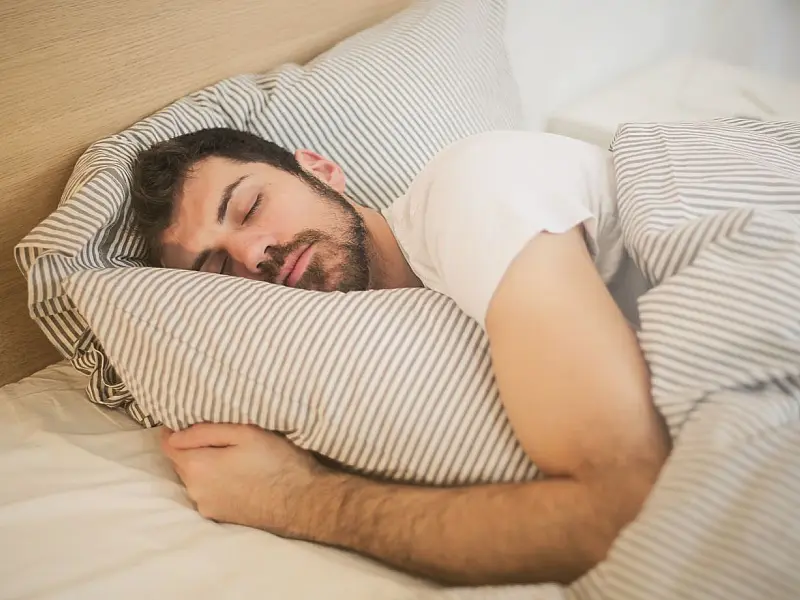 Estudo associa apneia do sono sem tratamento a perdas de memória e aumento do risco de declínio cognitivo na meia-idade