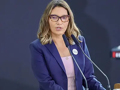 Janja muda postura e busca reaproximação do governo com público evangélico