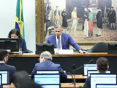 Fim da aposentadoria como castigo para juízes avança na Câmara: entenda o que muda