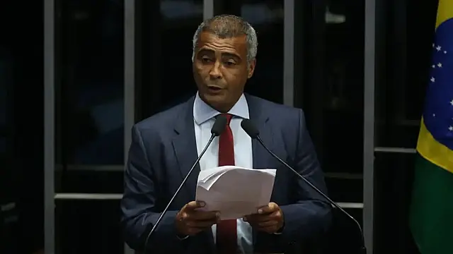 Senador Romário em pronunciamento sobre o cenário político fluminense