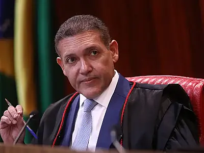 Como a defesa da urna eletrônica pelo TSE molda a segurança das próximas eleições