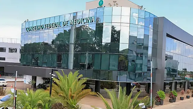 Ação apresentada pela entidade médica resultou na suspensão da resolução no Tribunal Regional Federal.