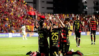 Sport atropela rival e avança firme na briga pelo acesso na Série B