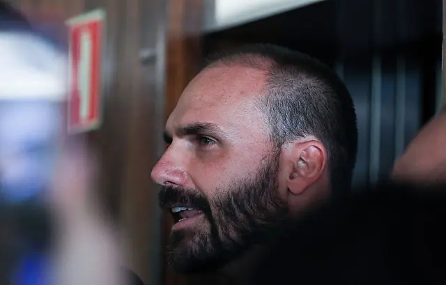 Eduardo Bolsonaro em pronunciamento público durante sessão na Câmara dos Deputados