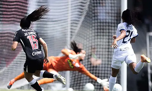 Vasco conquista Brasileirão Feminino A2 diante de 8 mil torcedores e volta à elite em 2027