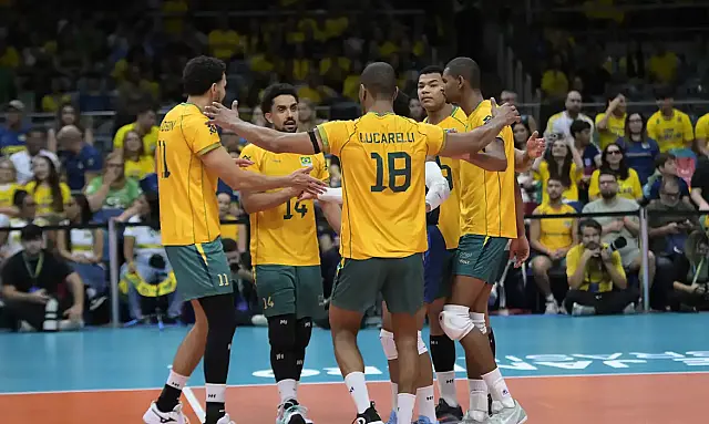 Brasil vence Venezuela, garante vaga no Mundial e decide Sul-Americano contra Argentina