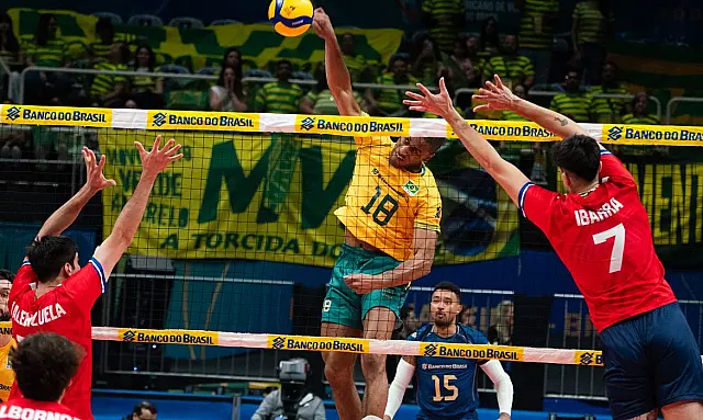 Brasil estreia com vitória sobre o Chile no Sul-Americano de vôlei e mira vaga olímpica