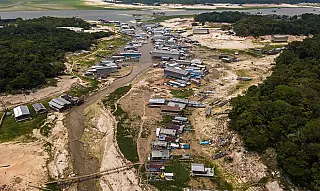 Seca extrema na Amazônia atinge mais de um terço das comunidades habitadas sob impacto do El Niño