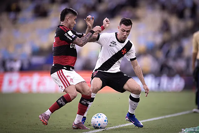 Vasco x Flamengo: onde assistir, horário, escalações e retrospecto do clássico pelo Brasileirão