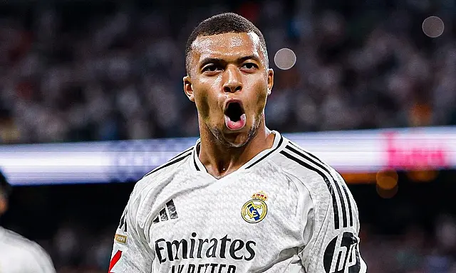 Mbappé marca 100º gol pelo Real Madrid e decide vitória sobre o Barcelona no El Clásico
