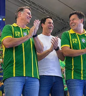 Anderson Ferreira prevê governo de união e equilíbrio caso Flávio Bolsonaro vença eleição
