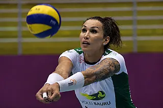 Justiça desportiva impede Tiffany Abreu de jogar na Superliga Feminina
