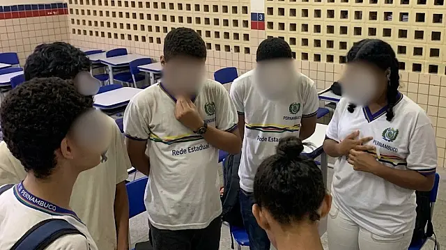 Escola estadual suspende intervalo bíblico em Vitória de Santo Antão-PE por motivos judiciais; diz NOTA