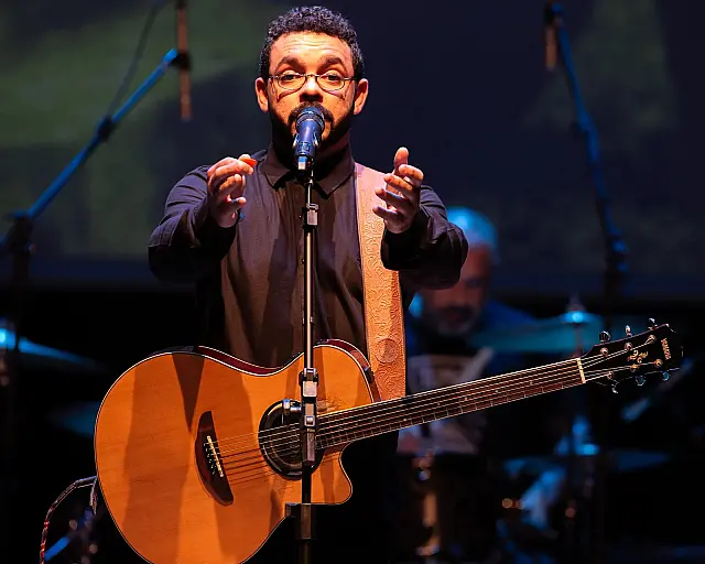 “Meu Irmão Renato Russo” leva histórias e clássicos do cantor ao Teatro Guararapes neste domingo (1º)