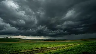 Inmet emite alertas de tempestades para 12 estados nesta segunda-feira (12)