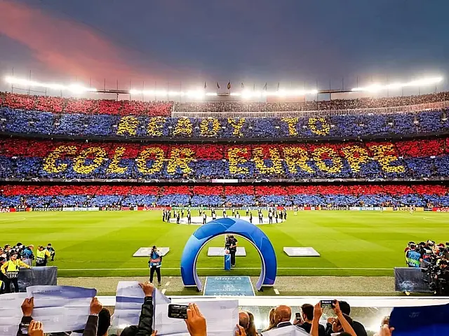 Onde assistir futebol neste domingo (25): Barcelona x Real Madrid, Manchester United x Bournemouth e mais