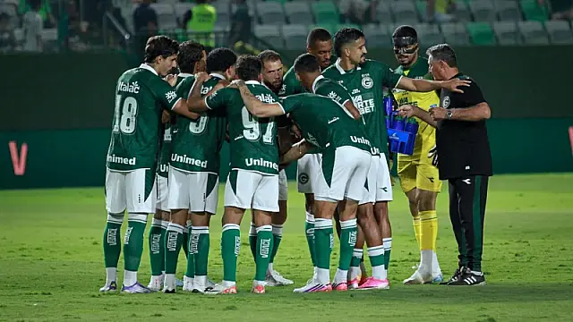 Onde assistir ao futebol nesta terça (27): Ceará x Goiás, Arsenal e mais jogos ao vivo