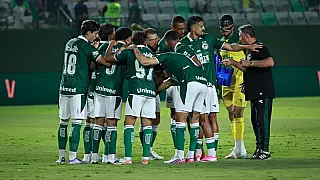 Onde assistir ao futebol nesta terça (27): Ceará x Goiás, Arsenal e mais jogos ao vivo