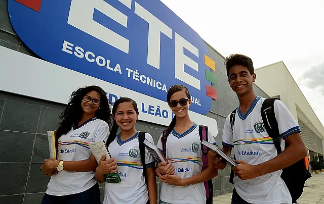 Escolas Técnicas de Pernambuco abrem seleção com 12.425 vagas para 2027; SAIBA MAIS