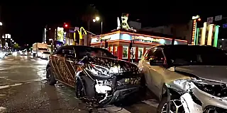 Lutador do UFC sofre acidente de carro durante transmissão ao vivo
