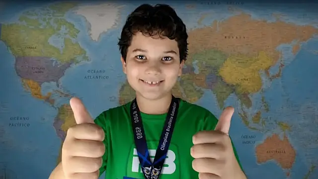 Menino de 10 anos conquista 3º lugar em vestibular de Engenharia Mecânica no Ceará