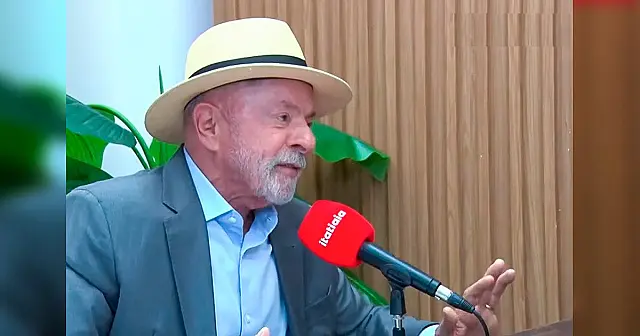 Lula disse que só perde a reeleição quem é incompetente; presidente enfrenta Flávio Bolsonaro neste domingo (25)