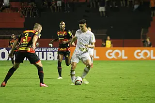Onde assistir futebol nesta sexta (23/10): Cruzeiro x Remo, Sport x Criciúma e mais jogos