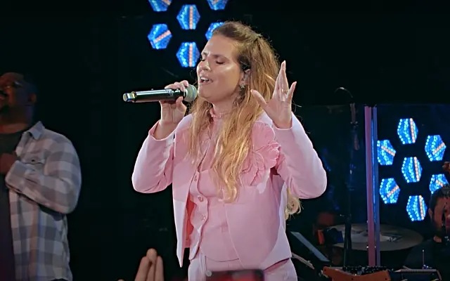 Aline Barros se apresenta no Dia Municipal dos Evangélicos em São José do Belmonte; SAIBA MAIS