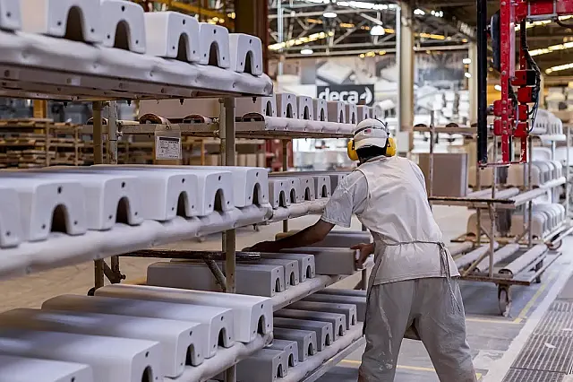 Em Suape, funcionários da fábrica da Deca são surpreendidos com anúncio de encerramento das atividades