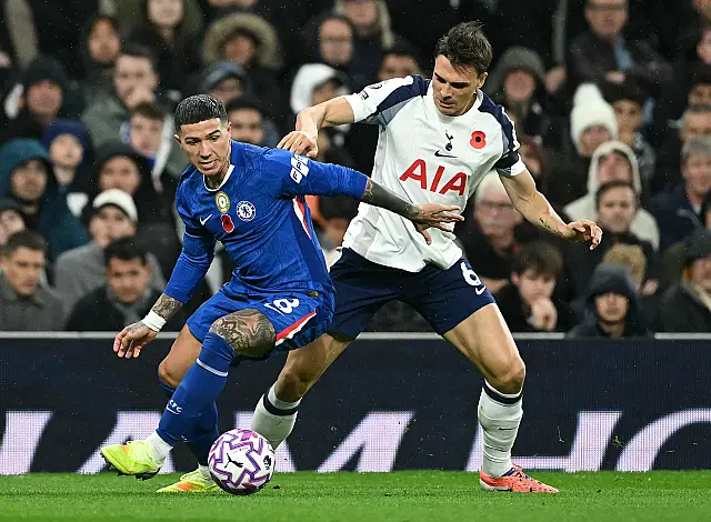 Tottenham vence Chelsea por 2 a 0 e encerra sequência negativa no Campeonato Inglês