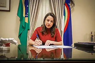 Raquel Lyra promete pagar BDE dos professores de Pernambuco até 30 de outubro