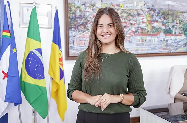 Mirella Almeida antecipa salários de outubro e injeta R$ 40 milhões na economia de Olinda