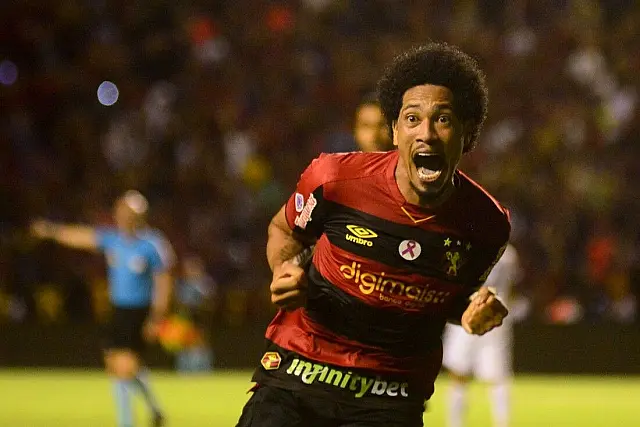 Ex-Sport e Flamengo, Hernane Brocador inicia carreira como auxiliar técnico em Pernambuco