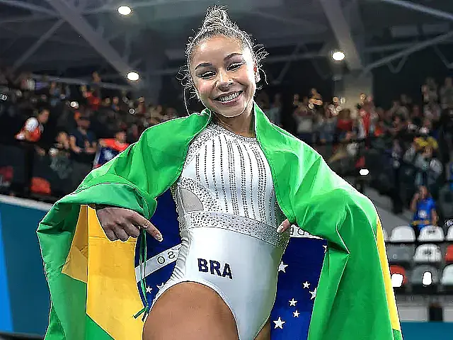 Flávia Saraiva conquista bronze na trave no Mundial de Ginástica Artística